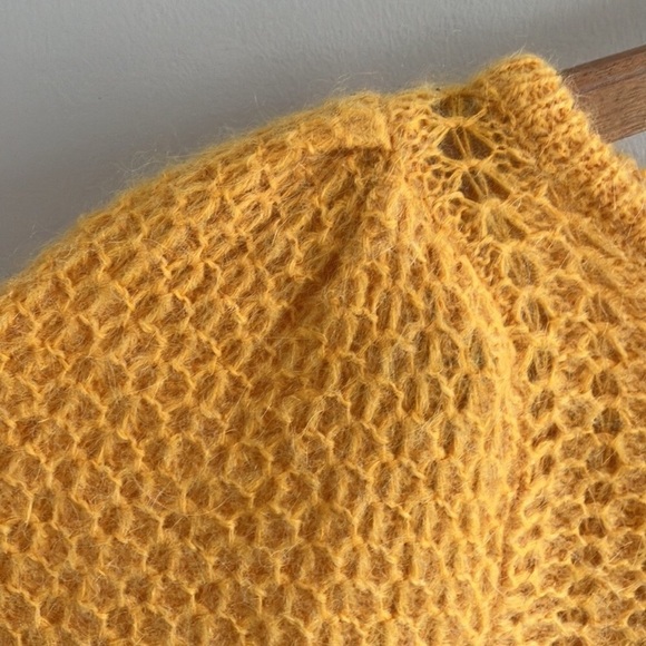 Aritzia Wilfred Katerina pullover sweater yellow size Medium alpaca puff sleeve - Picture 5 of 8